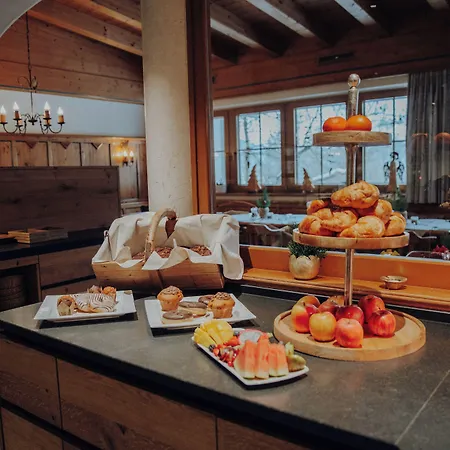 Kaiser In Tirol שפאו אם ווילדן קייזר