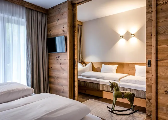 Aparthotel Kaiser In Tirol 4*